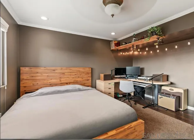 921 Woodlake Dr, Cardiff By The Sea, California 92007