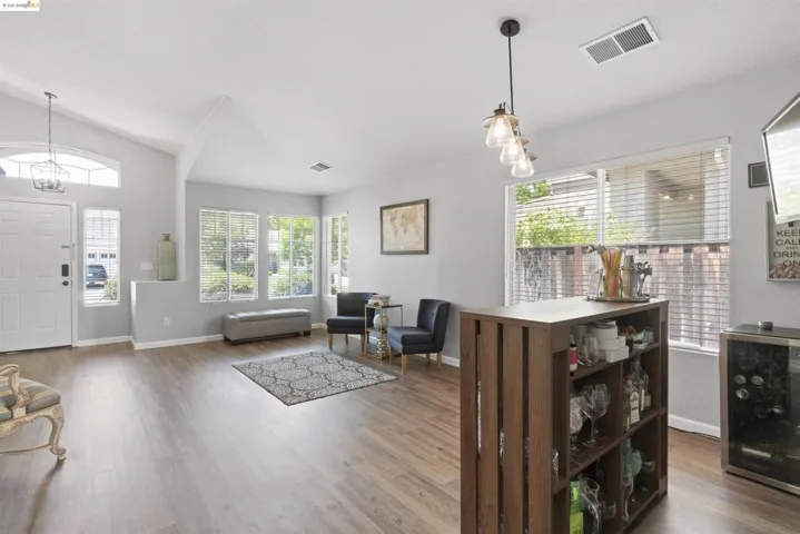592 Apple Hill Dr, Brentwood (cc), California 94513