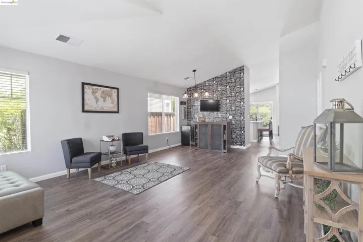 592 Apple Hill Dr, Brentwood (cc), California 94513