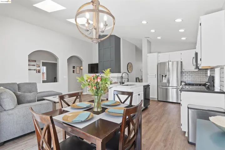 592 Apple Hill Dr, Brentwood (cc), California 94513