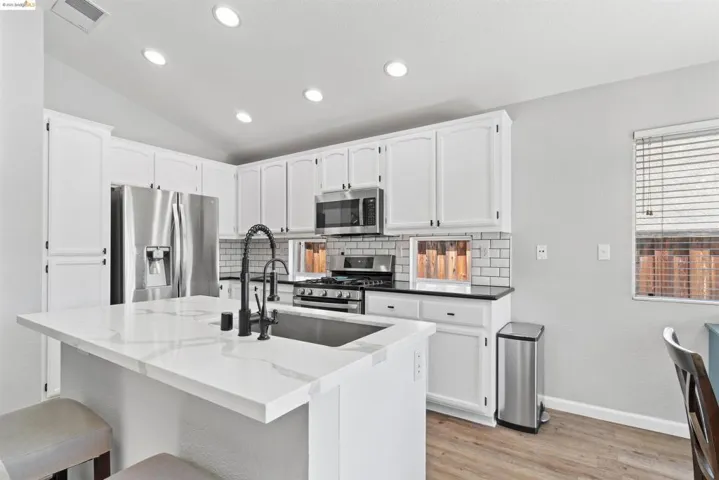 592 Apple Hill Dr, Brentwood (cc), California 94513