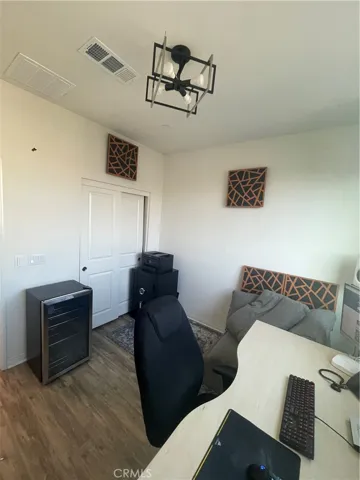 18441 W. Montage Lane, Northridge, California 91325