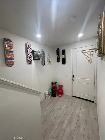18441 W. Montage Lane, Northridge, California 91325