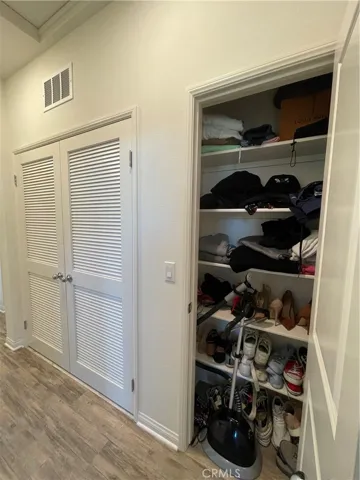 18441 W. Montage Lane, Northridge, California 91325