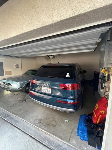 18441 W. Montage Lane, Northridge, California 91325