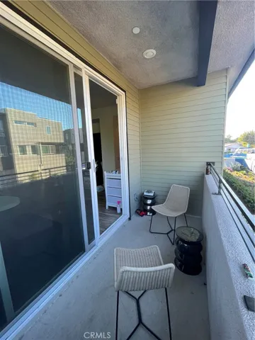 18441 W. Montage Lane, Northridge, California 91325