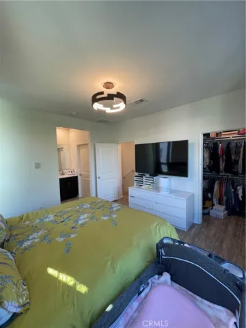 18441 W. Montage Lane, Northridge, California 91325