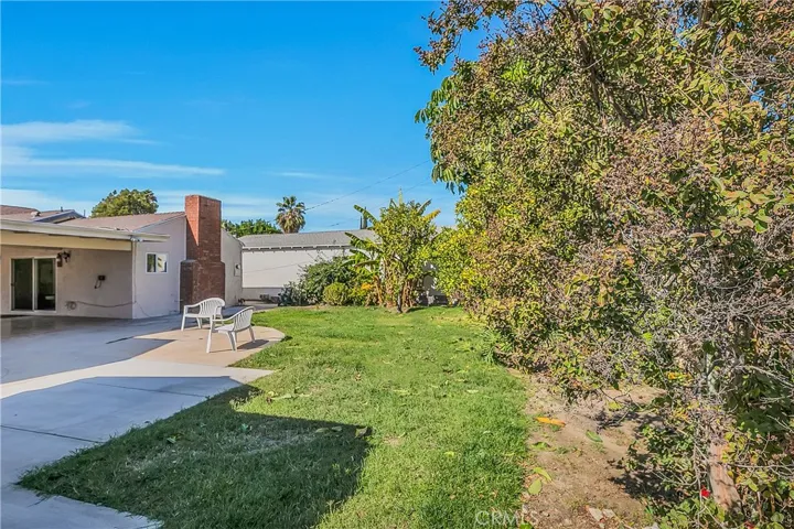 8066 Irvine Avenue, North Hollywood, California 91605