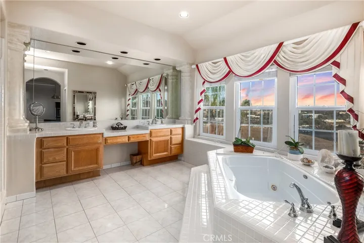 25855 Elderbrook Lane, Laguna Hills, California 92653