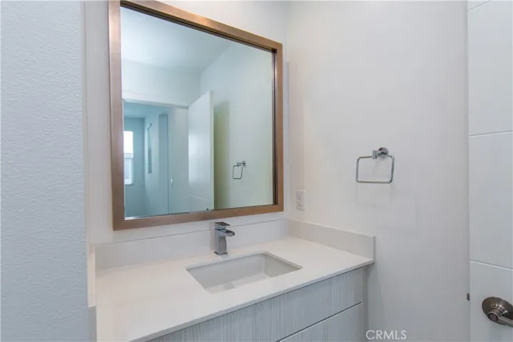9916 Artesia Boulevard 404, Bellflower, California 90706