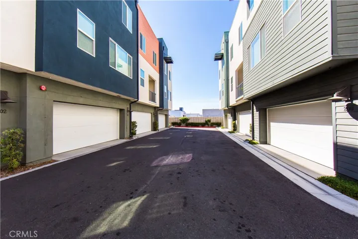 9916 Artesia Boulevard 404, Bellflower, California 90706