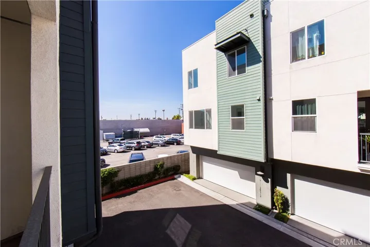 9916 Artesia Boulevard 404, Bellflower, California 90706