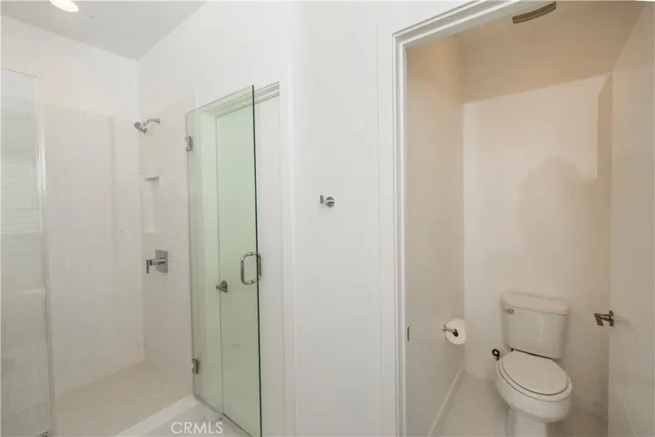 9916 Artesia Boulevard 404, Bellflower, California 90706