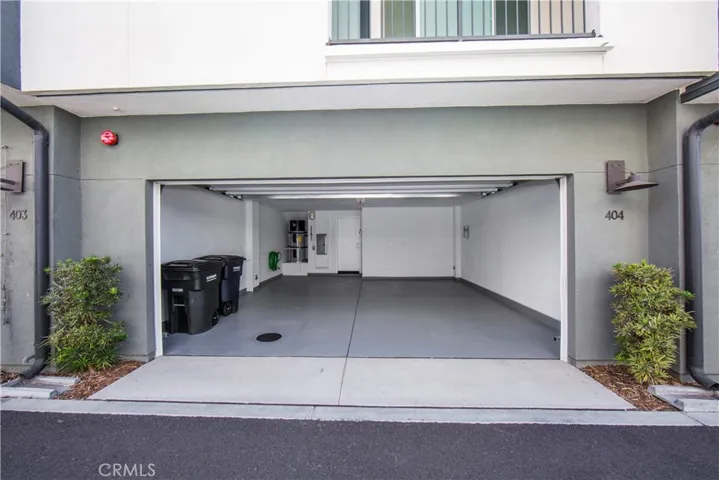 9916 Artesia Boulevard 404, Bellflower, California 90706