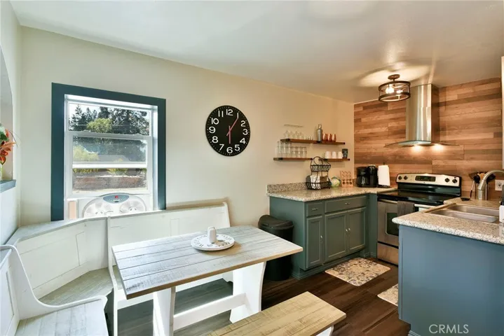 25 Ski Village Drive, Mount Shasta, California 96067