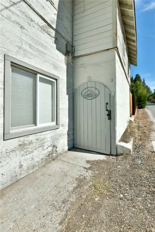 25 Ski Village Drive, Mount Shasta, California 96067