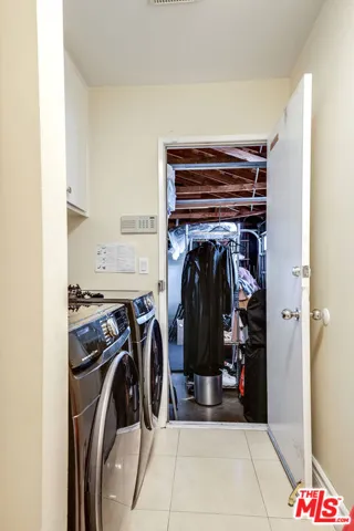 5316 Mecca Avenue, Tarzana, California 91356