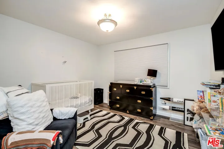 5316 Mecca Avenue, Tarzana, California 91356