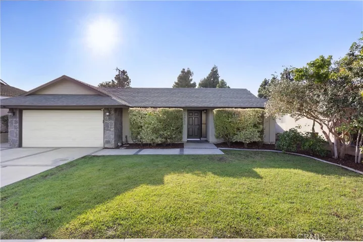 3055 Johnson Avenue, Costa Mesa, California 92626