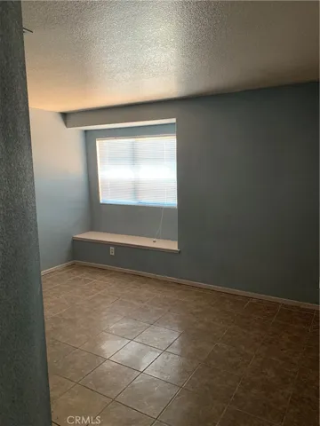 749 W Woodcrest Court, Rialto, California 92376