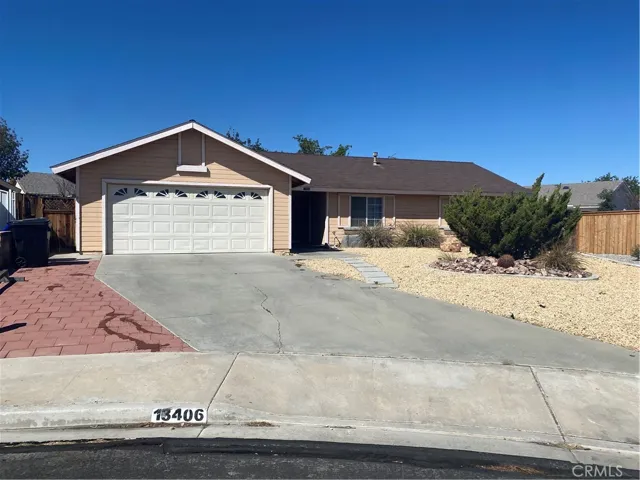 13406 Solitude Circle, Victorville, California 92392