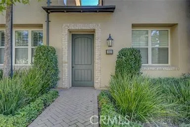 202 Overbrook, Irvine, California 92620