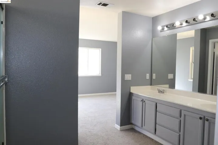 3136 Boulders Ct, Richmond, California 94806