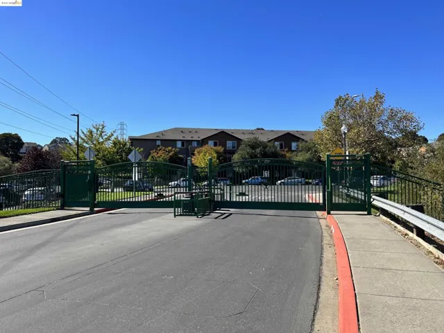 3136 Boulders Ct, Richmond, California 94806