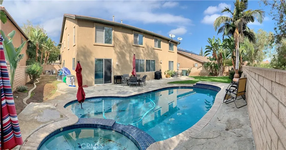 4355 Maidstone Circle, Corona, California 92883