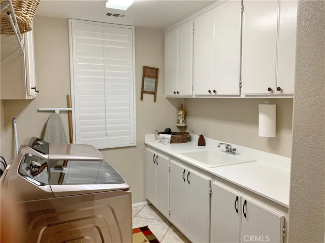 indoor laundry room