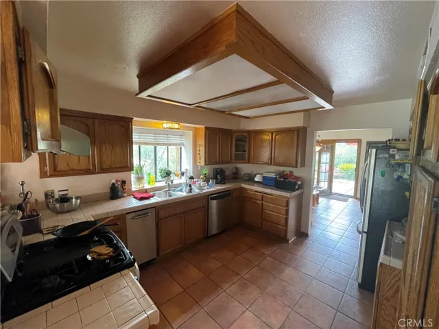 2540 Gird Road, Fallbrook, California 92028