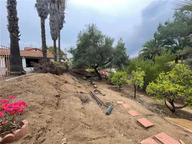 2540 Gird Road, Fallbrook, California 92028
