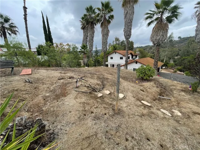 2540 Gird Road, Fallbrook, California 92028