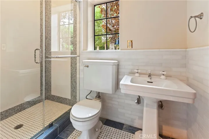 1820 Saint Albans Road, San Marino, California 91108