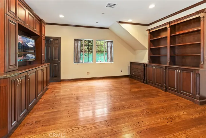 1820 Saint Albans Road, San Marino, California 91108