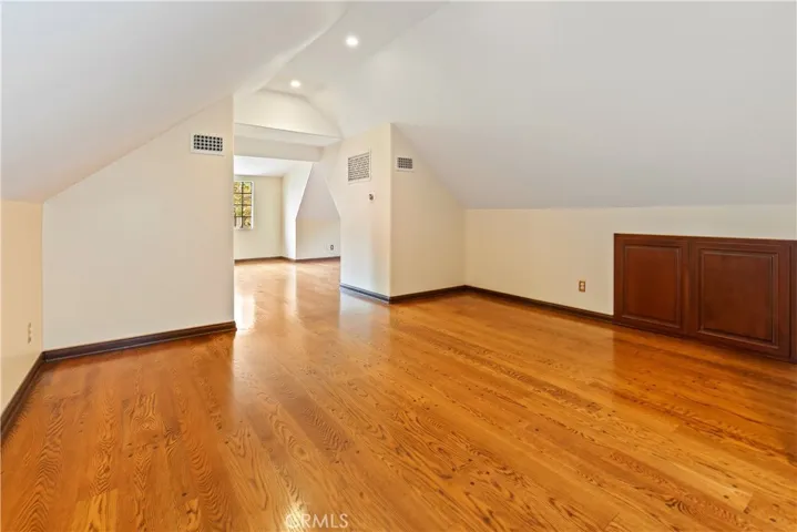 1820 Saint Albans Road, San Marino, California 91108