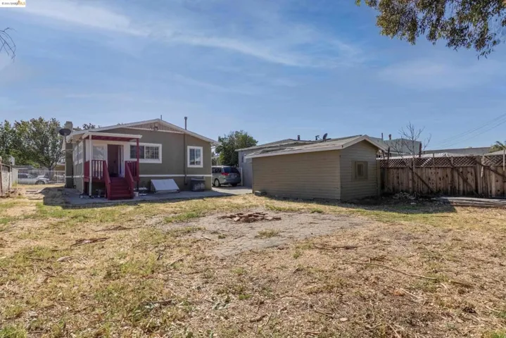 244 W 10th St, Pittsburg, California 94565