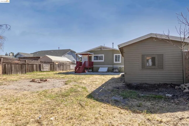 244 W 10th St, Pittsburg, California 94565