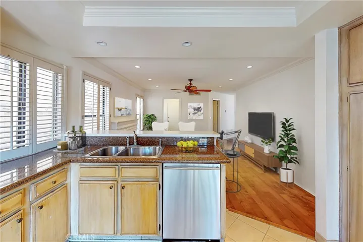 Kitchen open to FR