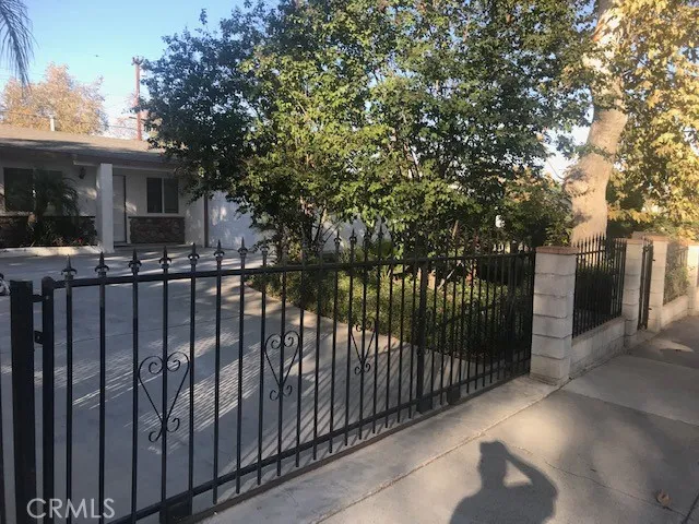 Gated Front