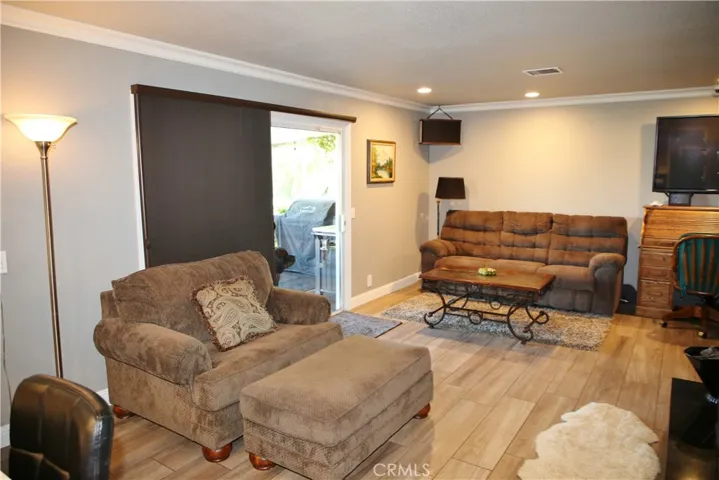 1039 Park Avenue, San Jacinto, California 92583