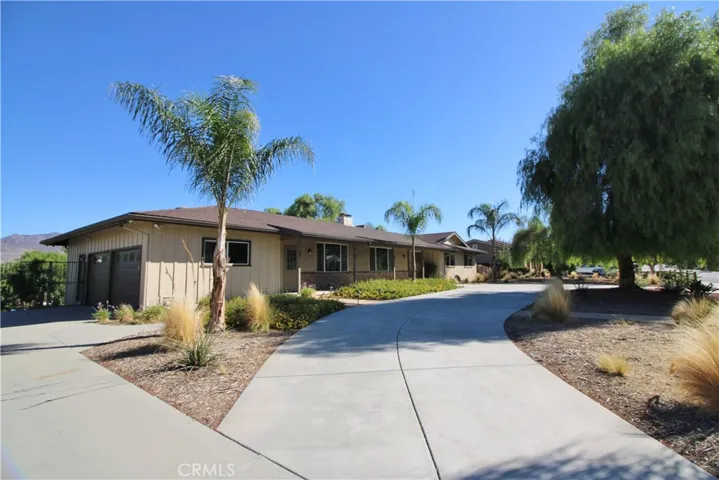 1039 Park Avenue, San Jacinto, California 92583
