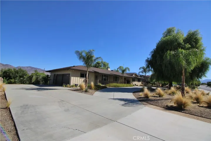 1039 Park Avenue, San Jacinto, California 92583