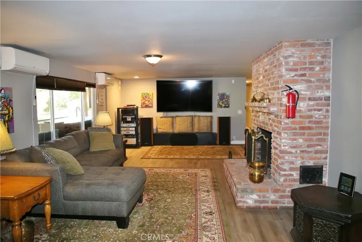1039 Park Avenue, San Jacinto, California 92583