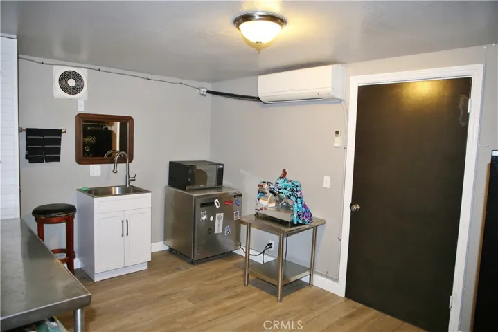 1039 Park Avenue, San Jacinto, California 92583