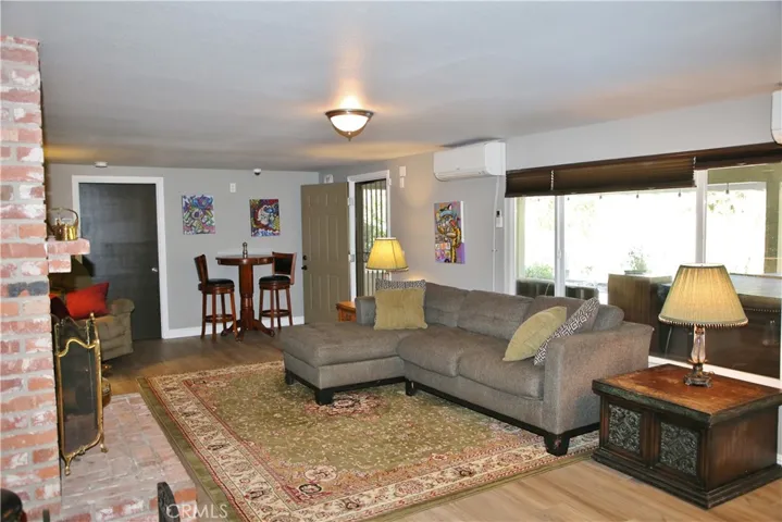 1039 Park Avenue, San Jacinto, California 92583