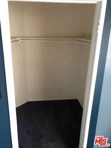 MASTER BED $2 CLOSET