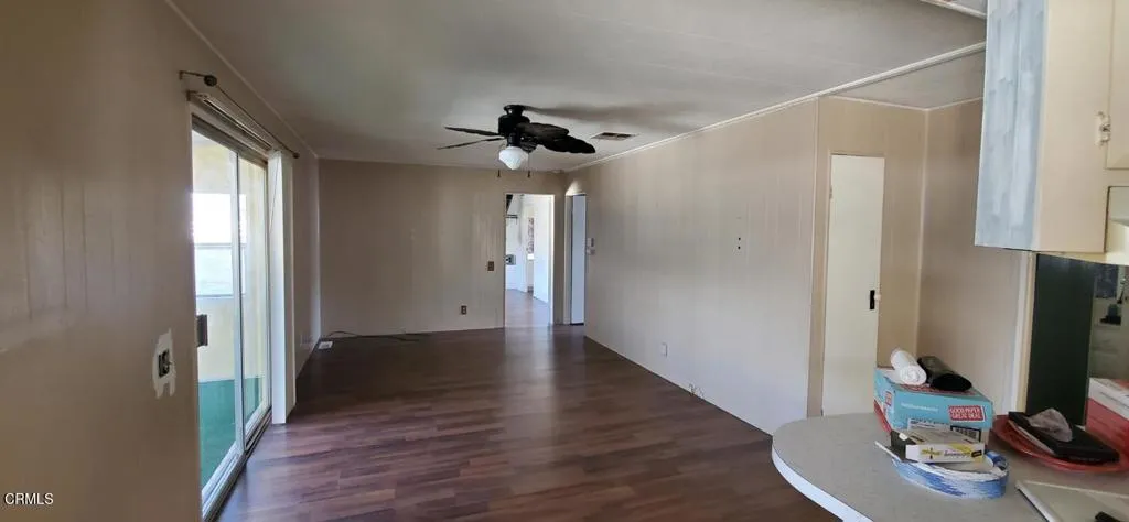 Family room 3