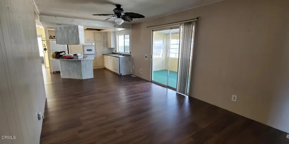 Family room 1