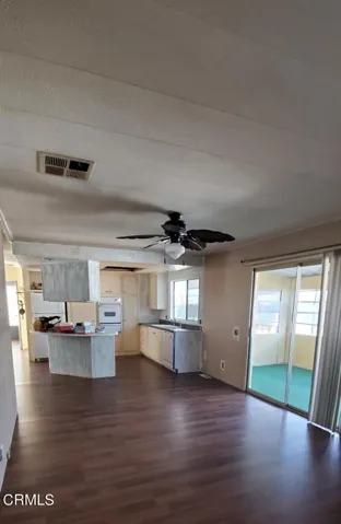 Family room 2